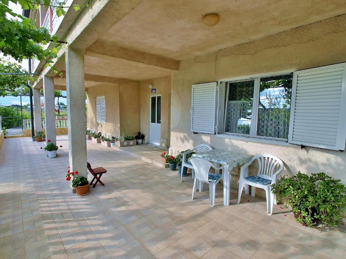Apartmani Roza Lopar Buitenkant foto