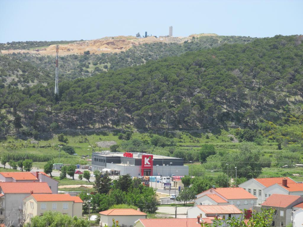 Apartmani Roza Lopar Buitenkant foto