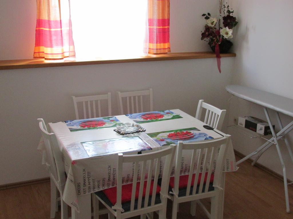 Apartmani Roza Lopar Buitenkant foto