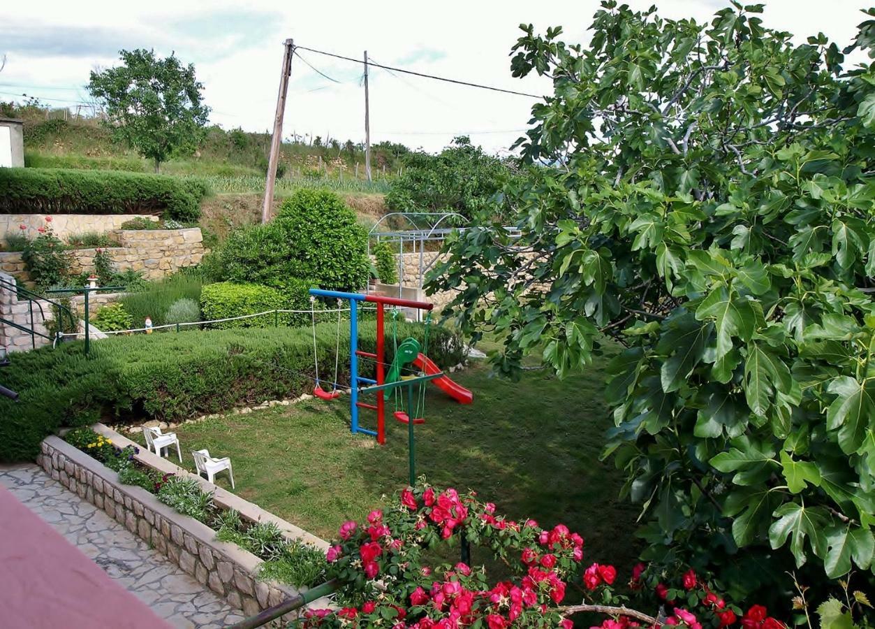Apartmani Roza Lopar Buitenkant foto