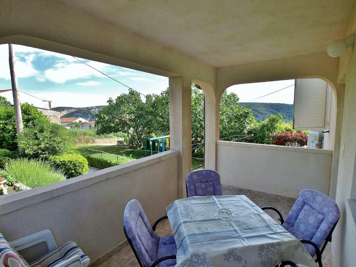 Apartmani Roza Lopar Buitenkant foto
